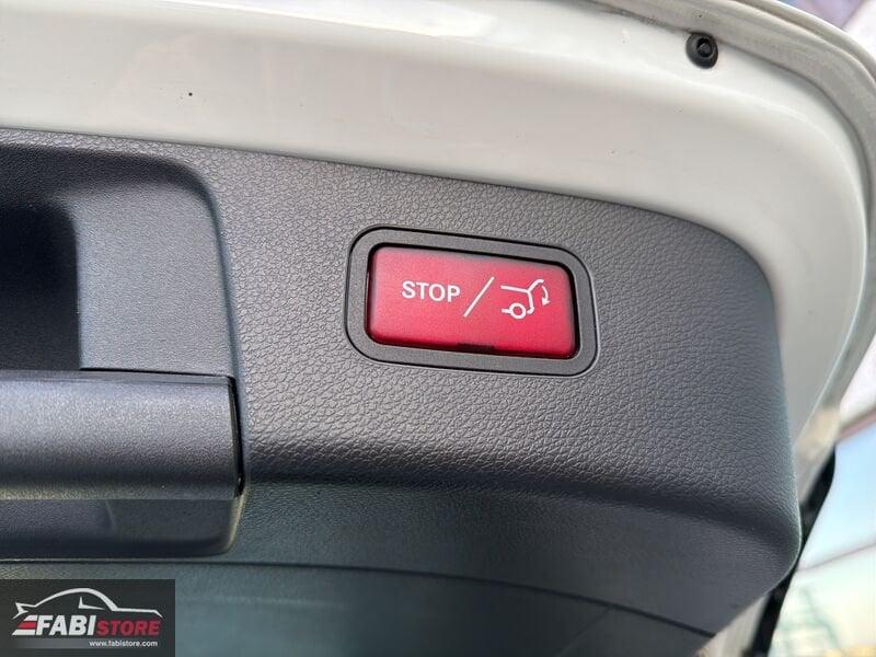 Mercedes-Benz GLA GLA 200 d Automatic Sport - Tetto, Camera, Navi ecc