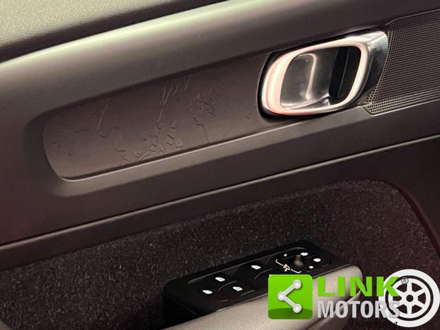 VOLVO XC40 D3 SENSUS NAVI - GARANZIA
