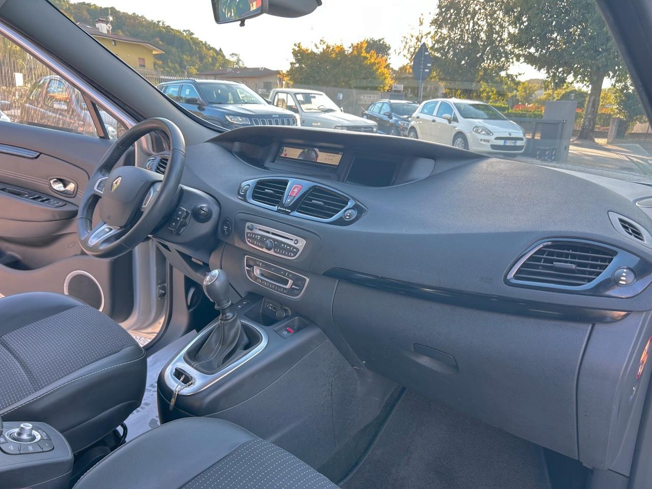Renault Scenic X-Mod 1.5 dCi - UNIPROPRIETARIO
