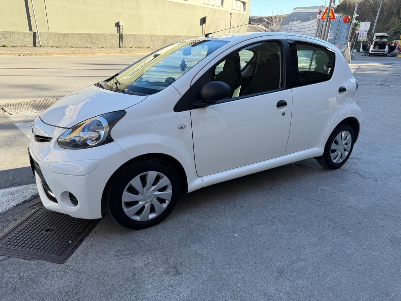 TOYOTA AYGO 1.0 NEOPATENTATI