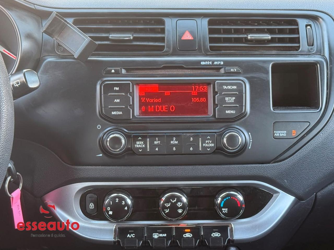 Kia Rio 1.1 CRDi WGT 5p. LX