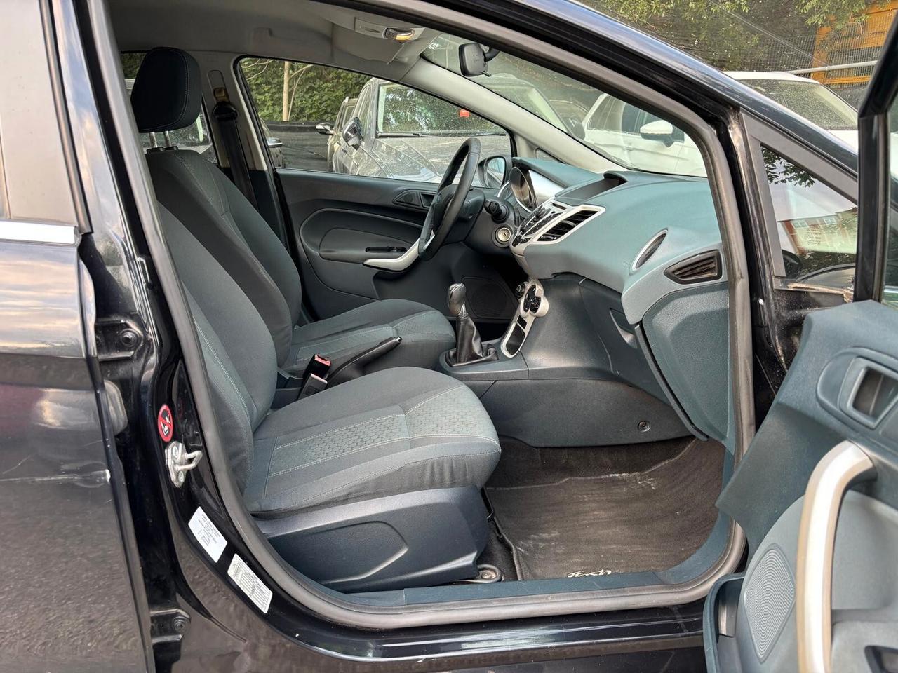 Ford Fiesta 1.4 5 porte GPL Titanium OK Neopatentati