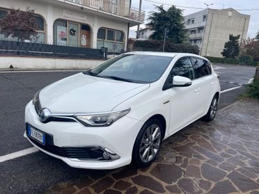 Toyota Auris 1.8 Hybrid Lounge