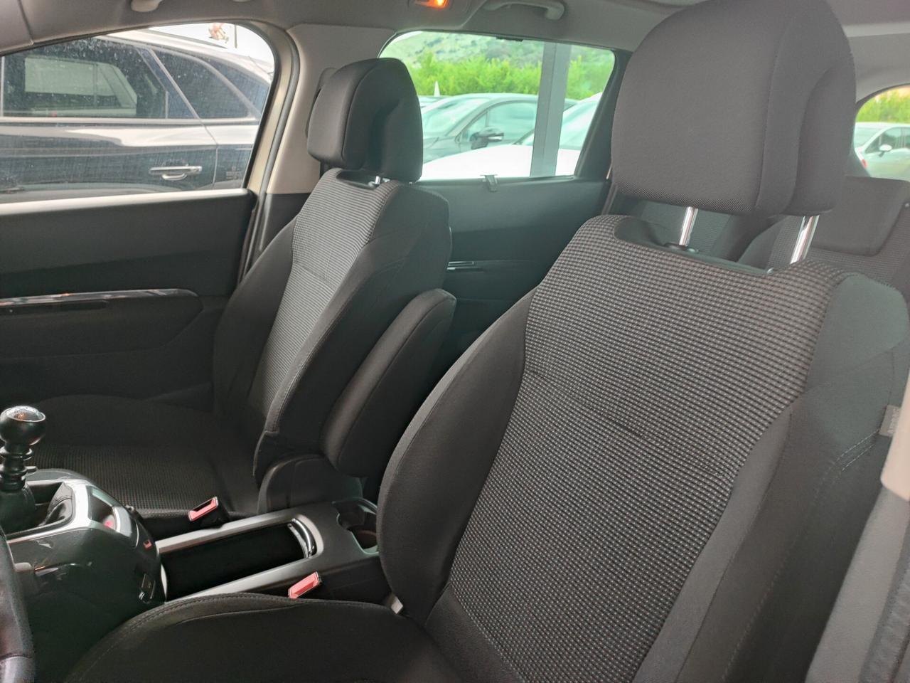 Peugeot 5008 2.0 HDi 150CV Active