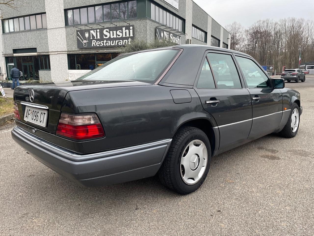 Mercedes-benz E 200 E 200 cat Elegance automatik*solo 50000km*