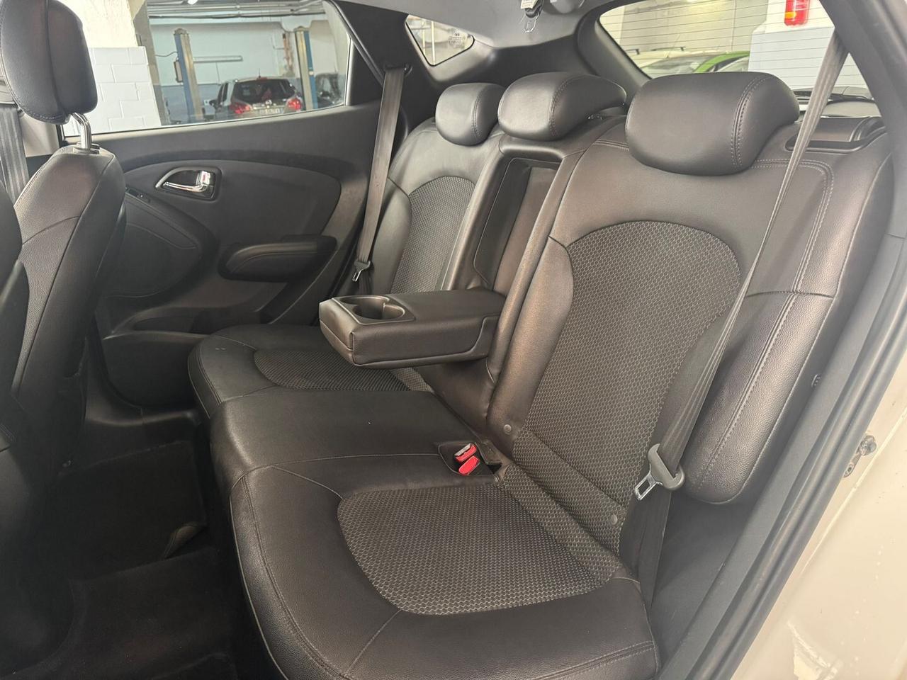 HYUNDAI Ix35 2.0 4WD