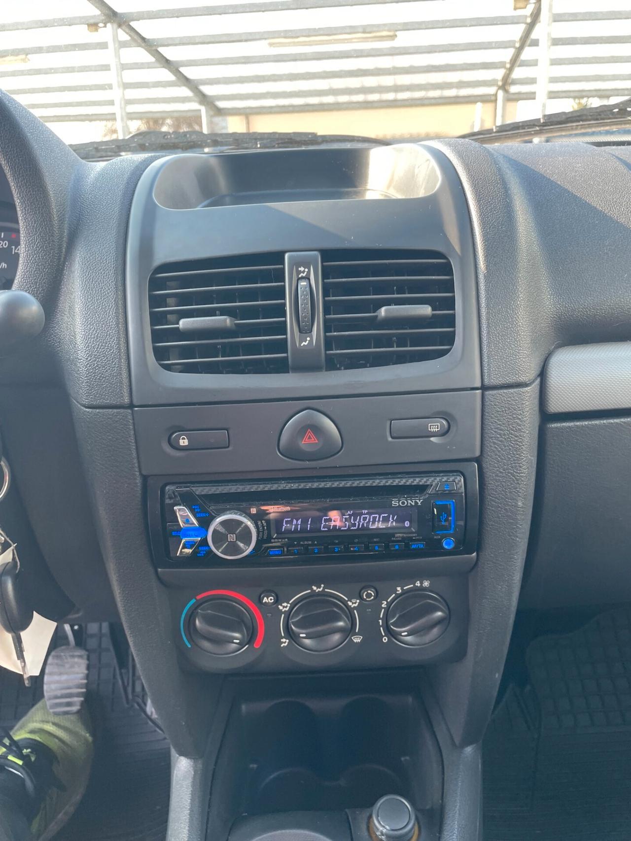 Renault Clio Storia 1.2 5 porte GPL
