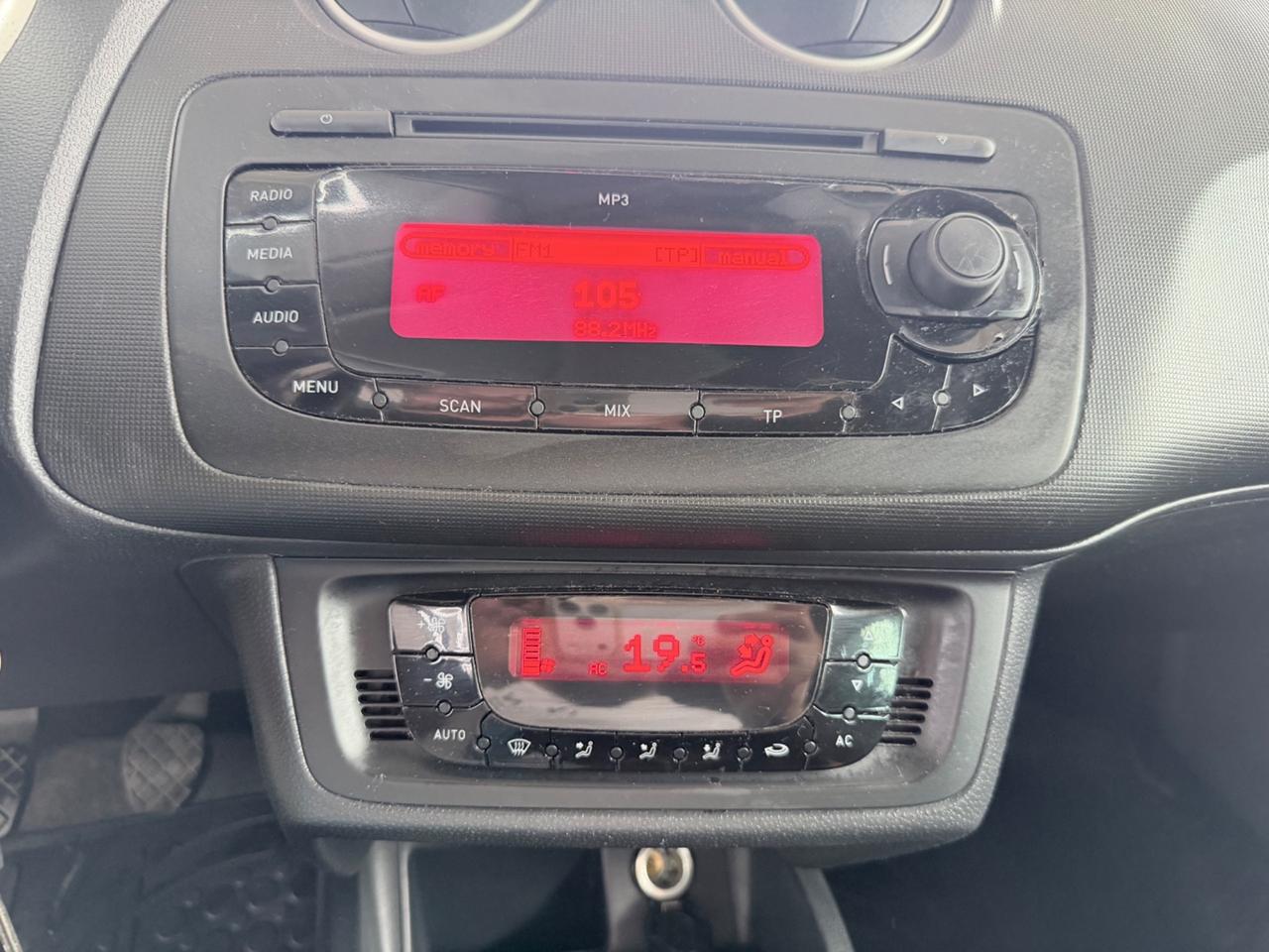 Seat Ibiza ST 1.6TDI 105CV NEOPATENTATI 2011