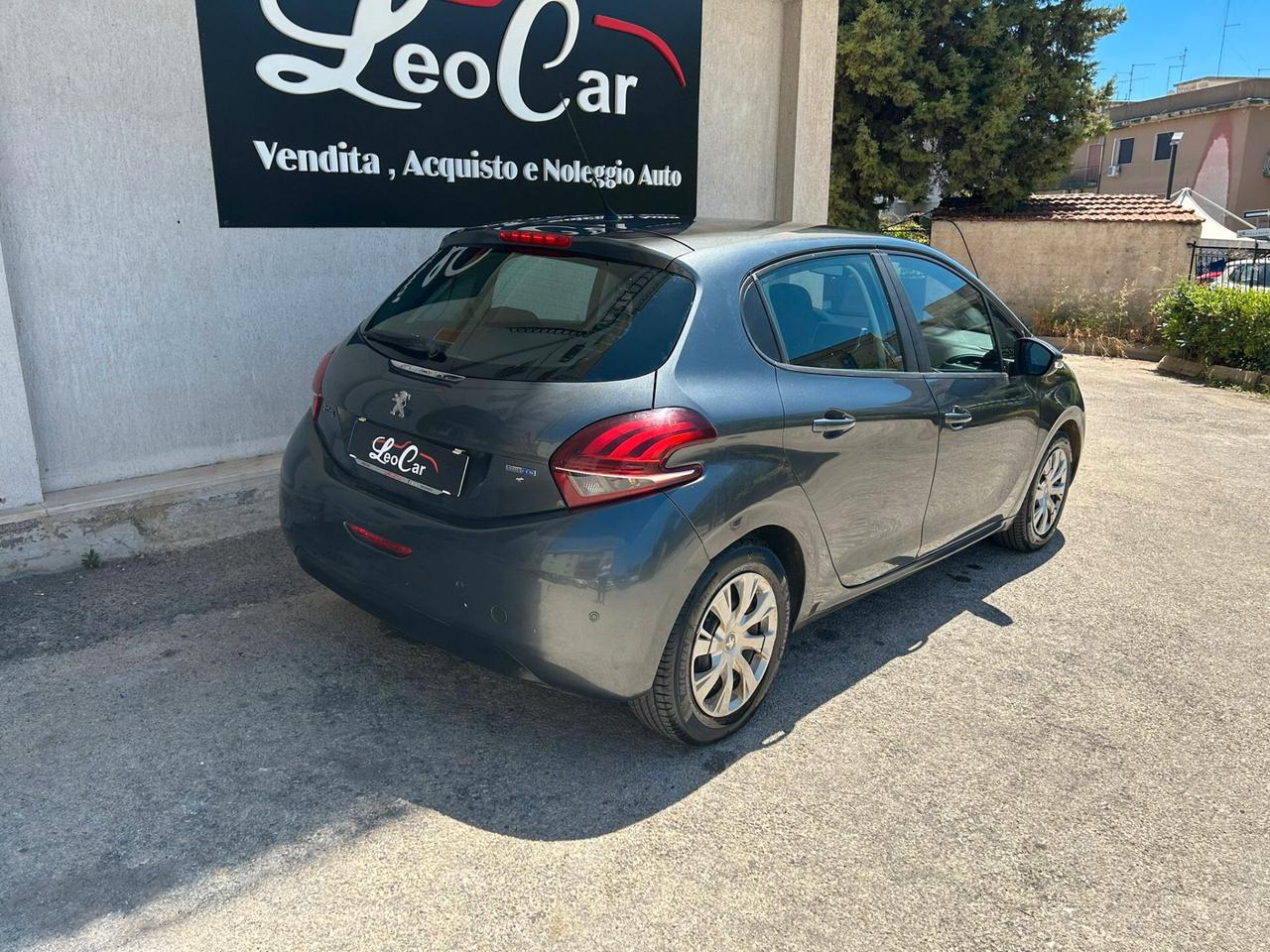 Peugeot 208 BlueHDi 75 5 porte Allure
