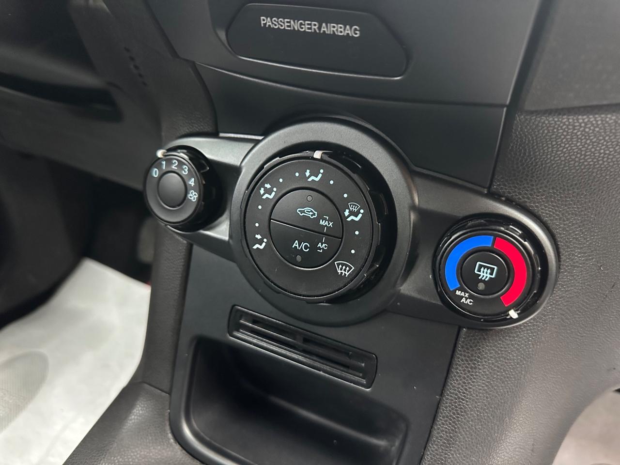 Ford Fiesta 1.5 TDCi 75CV 5 p. Business 2017