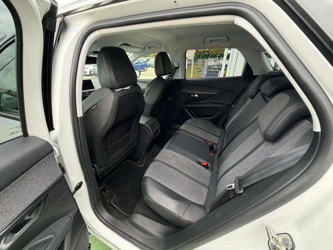 Peugeot 3008 PureTech Turbo 130 S&S Allure