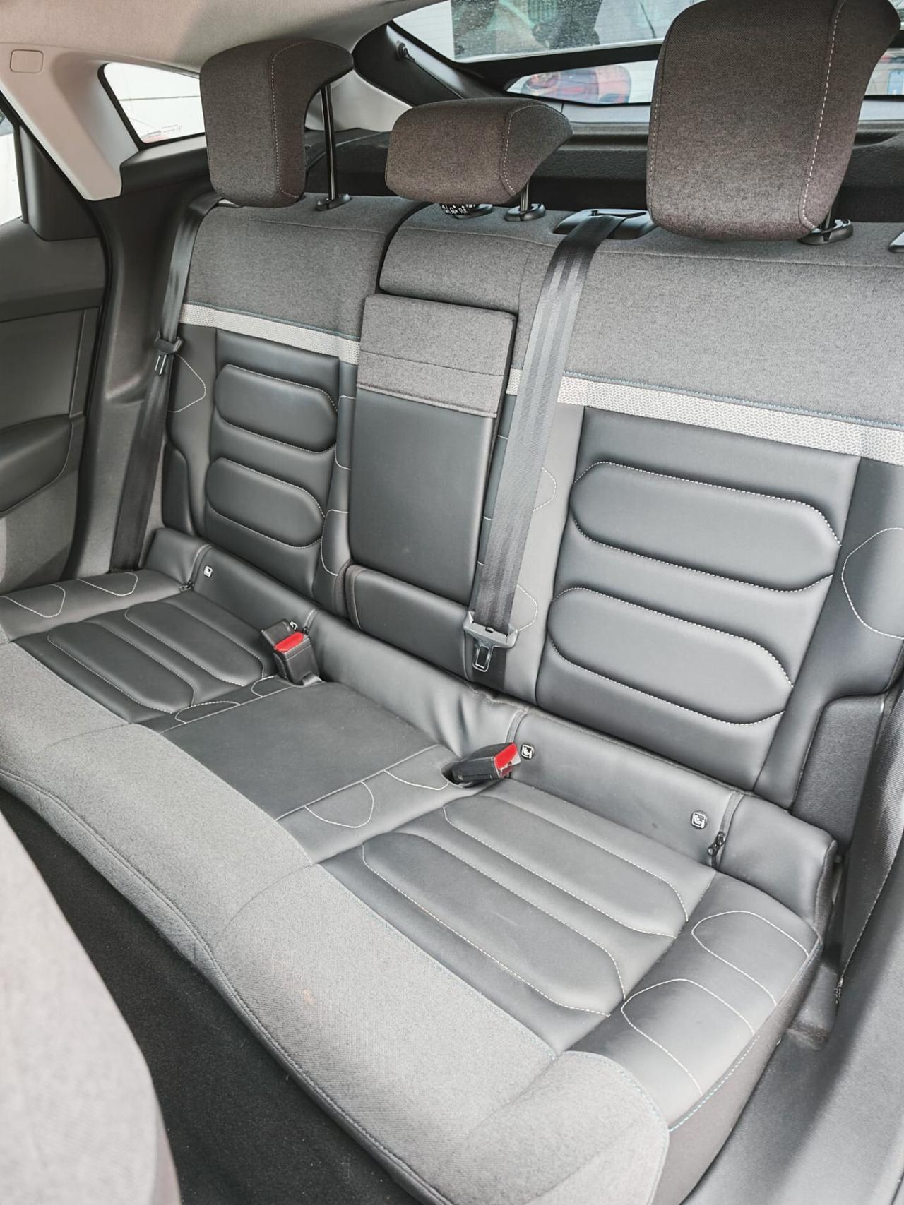Citroen C4 PureTech 130 S&S EAT8 Shine