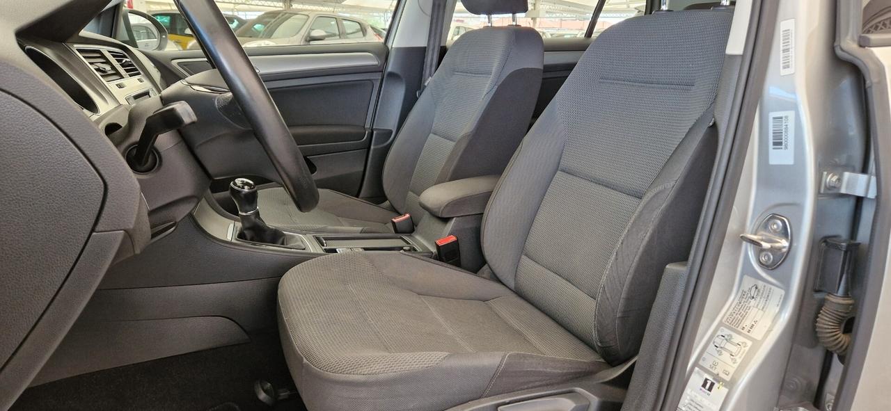 Volkswagen Golf 7 1.6 TDi 105cv HighLine