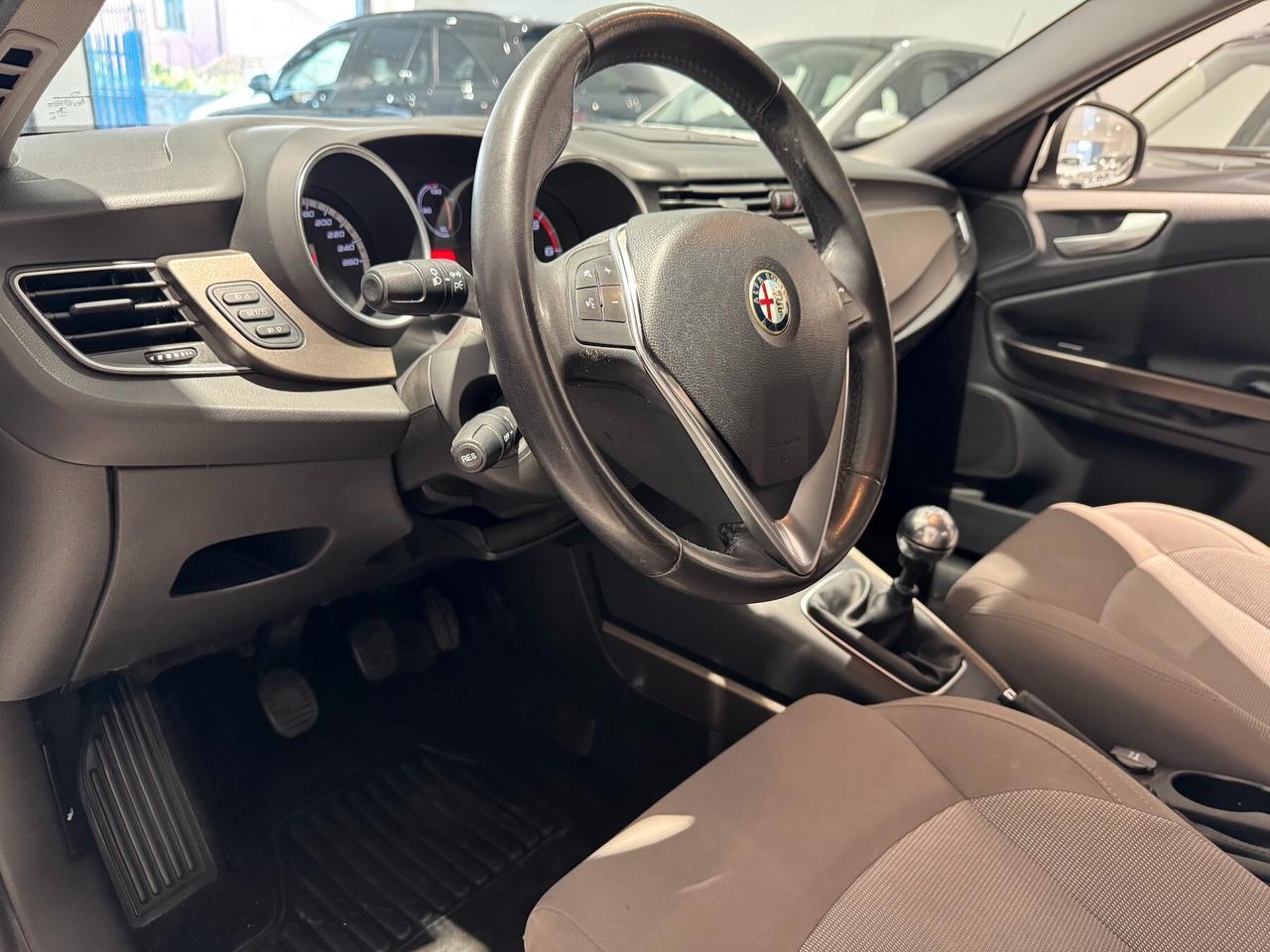 Alfa Romeo Giulietta 1.6 JTDm-2 105 CV Distinctive