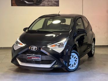 TOYOTA AYGO 1.0 X-BUSINESS 72CV 2021