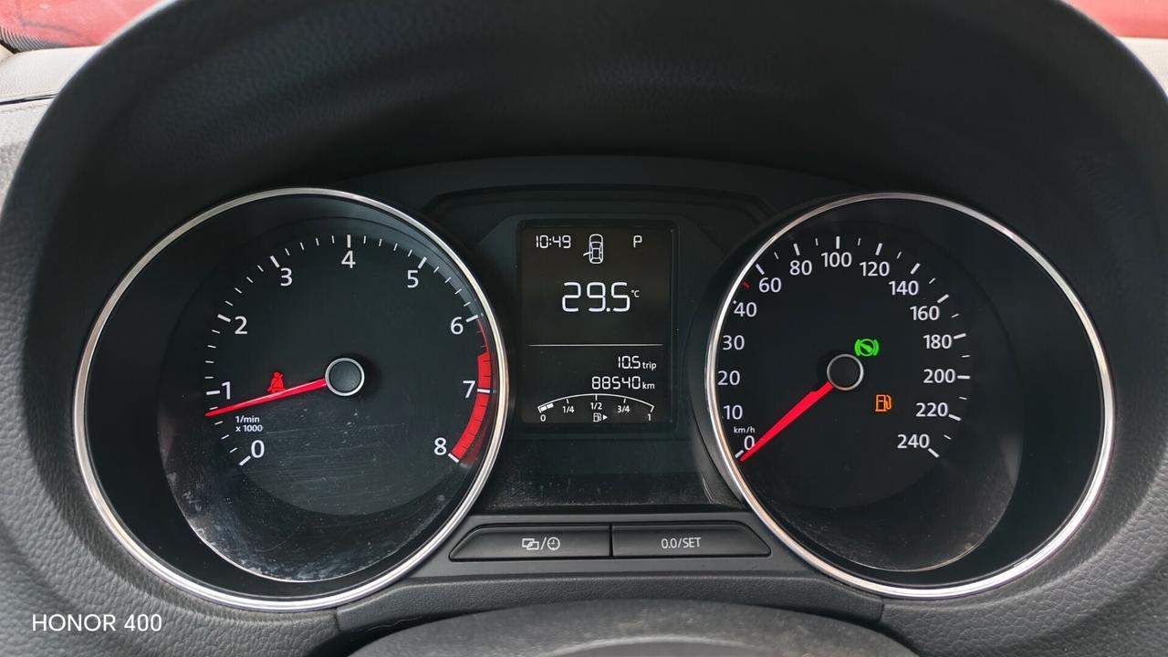 Volkswagen Polo HIGHLINE CAMBIO AUTOMATICO NEOPATENTATO