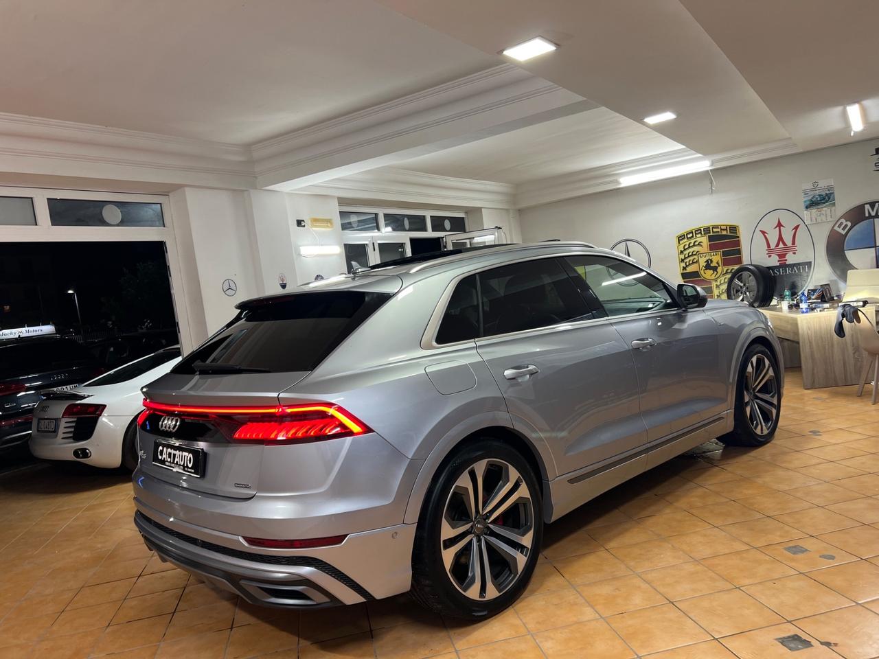 Audi Q8 50 TDI 286 CV quattro tiptronic Sport