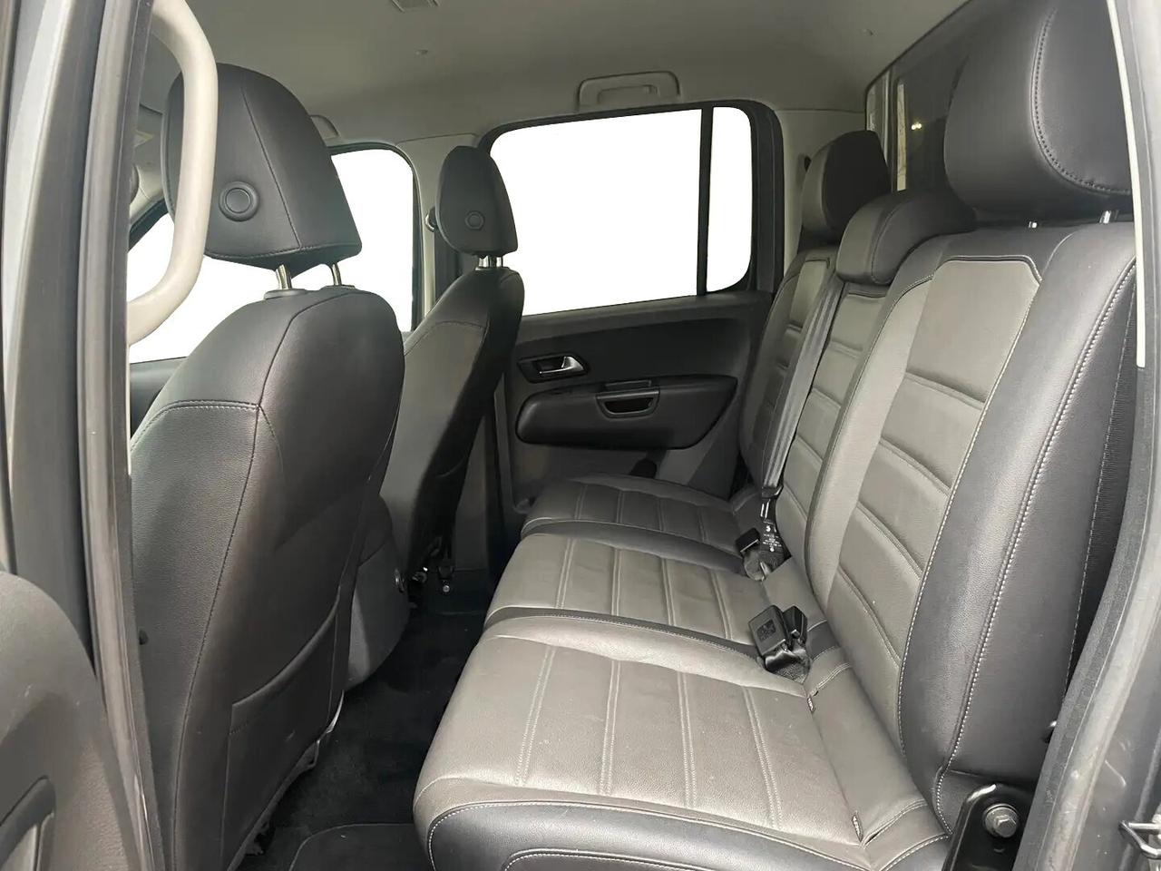Volkswagen Amarok 3.0 V6 TDI 224 CV 4MOT.BMT permanente aut.DC Highline PERFETTA