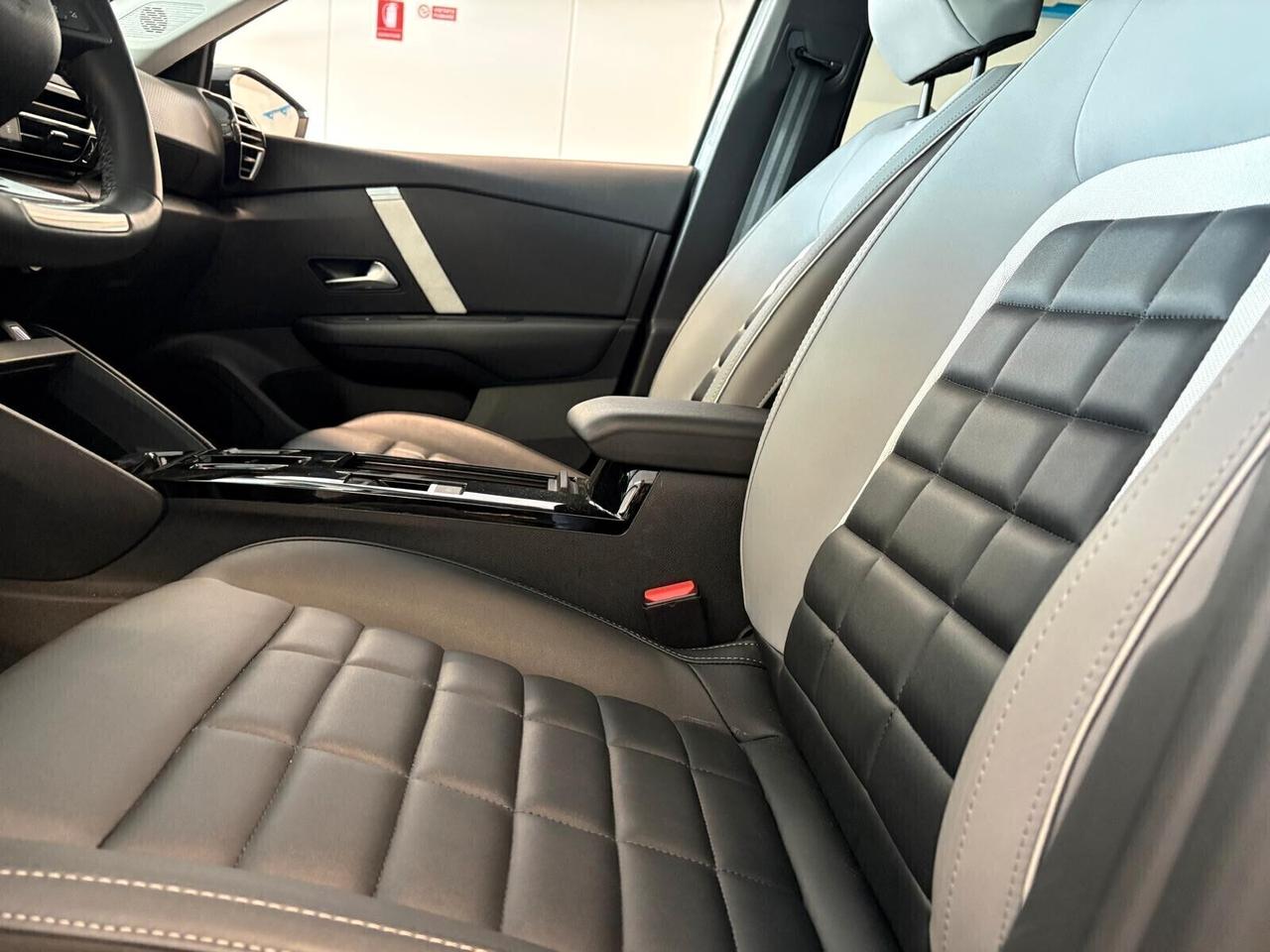 Citroen C4 MAX PureTech 130 EAT8 SPOTICAR