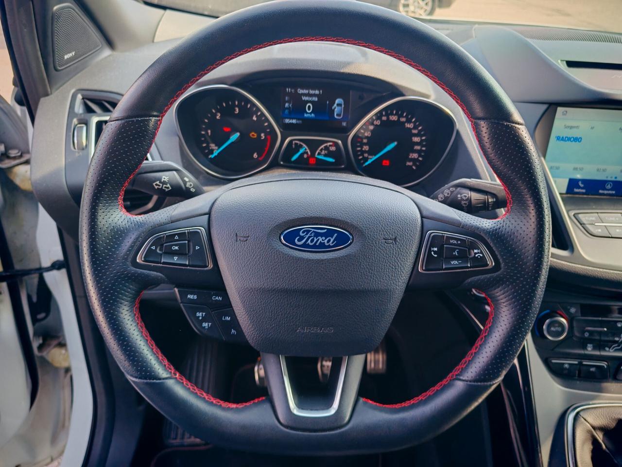 Ford Kuga 1.5 TDCI 120 CV S&S 2WD ST-Line