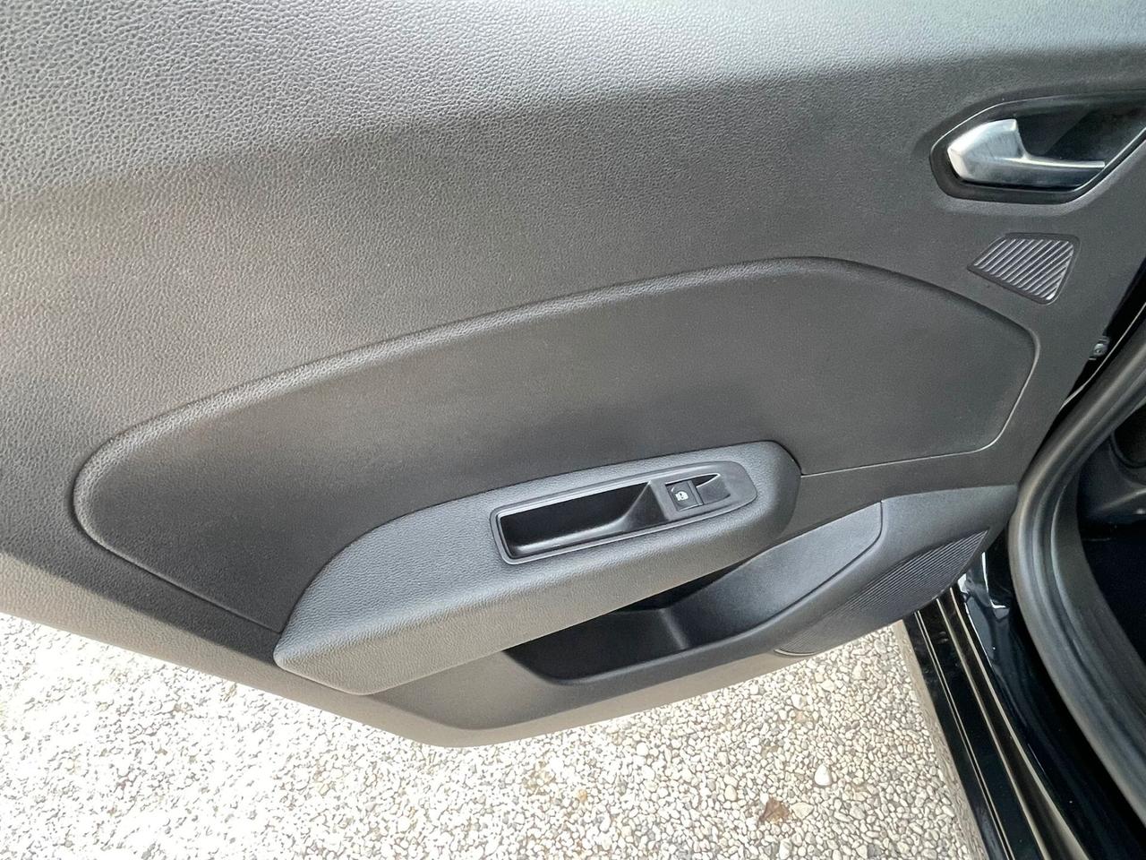 Renault Clio TCe 90 CV 5 porte Techno NAVI ''AZIENDALE''