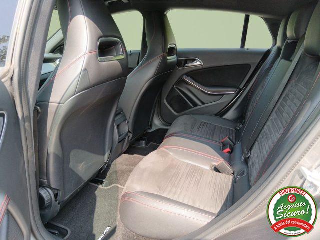 MERCEDES-BENZ CLA 180 S.W. Premium Automatica