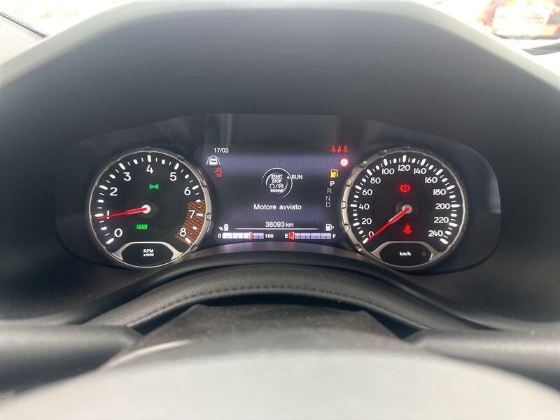 Jeep Renegade 2019 1.5 turbo t4 mhev Limited 2wd 130cv dct