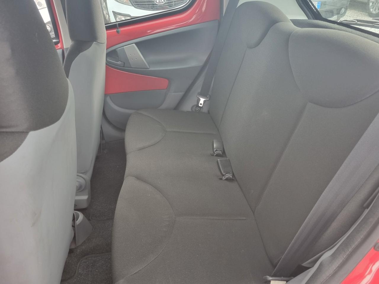 Toyota Aygo 1.0 12V VVT-i 5 porte Sol Connect