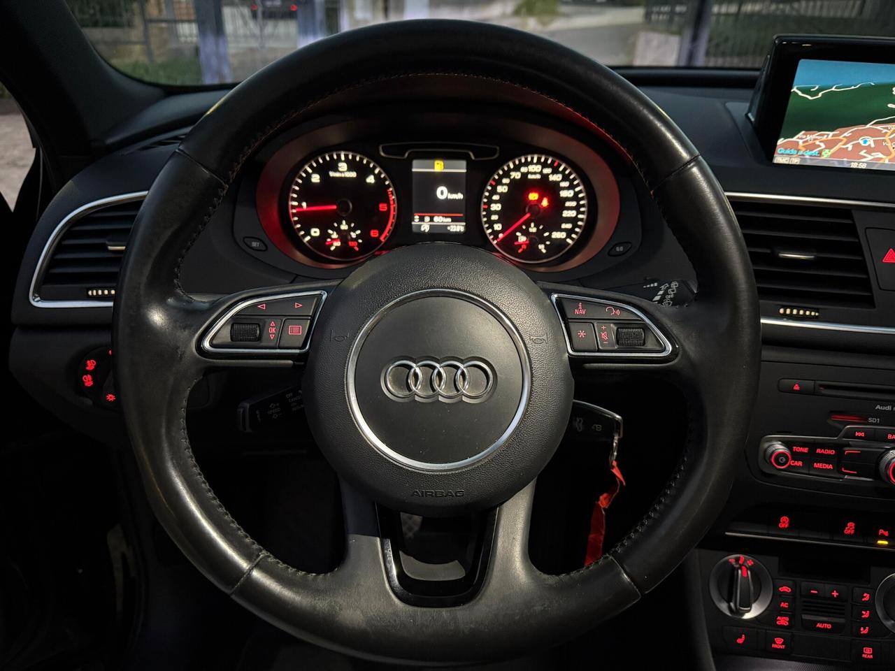 Audi Q3 2.0Tdi 140CV S-Line Tetto Full
