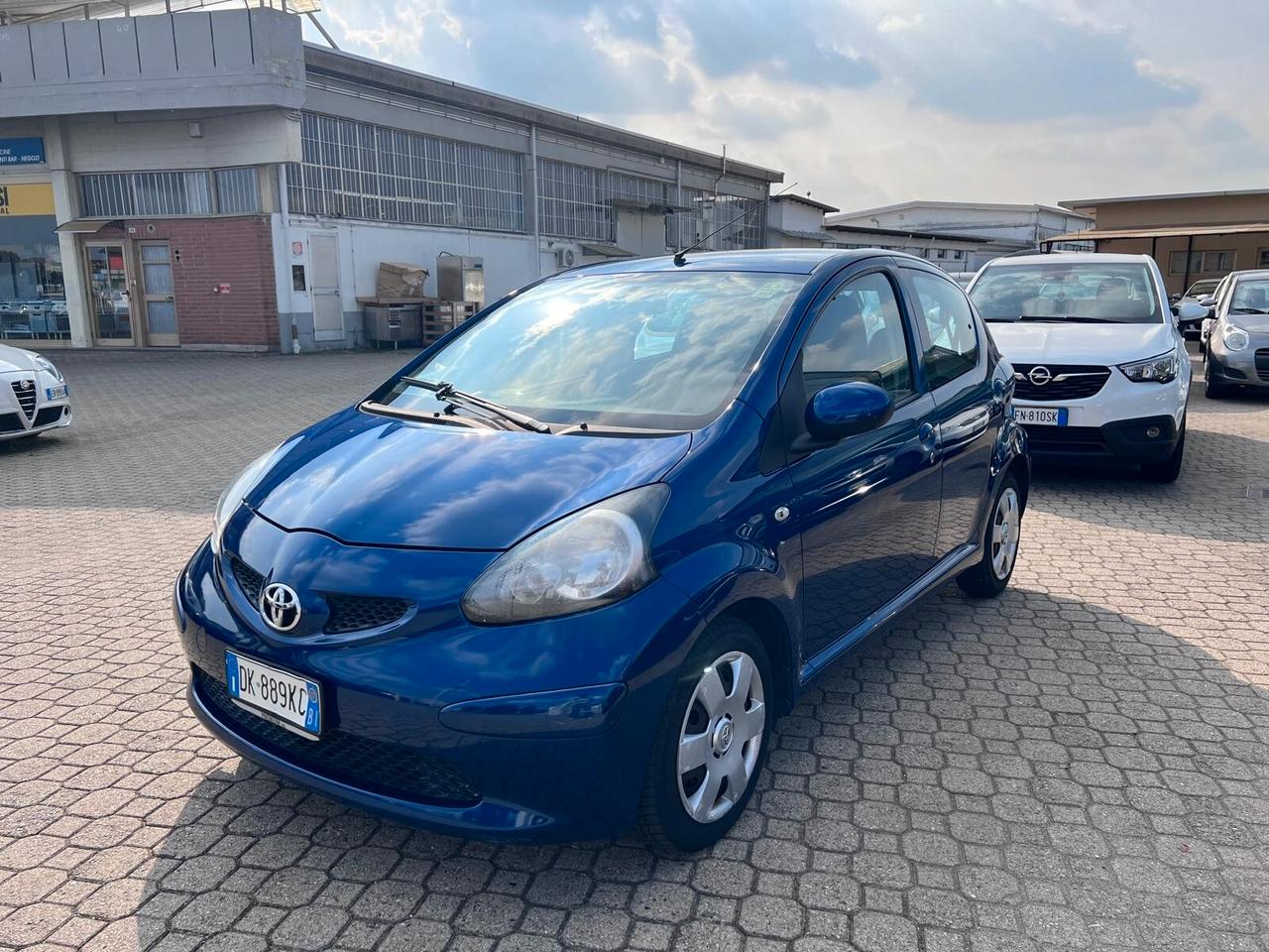 Toyota Aygo 1.0 12V VVT-i 5 porte