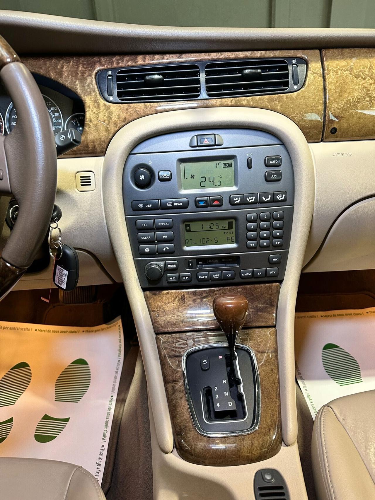 Jaguar X-Type 2.5 V6 24V cat Executive