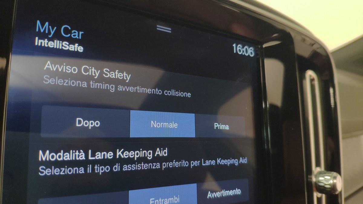 VOLVO Xc40 D3 Awd Geartronic Inscription N-1