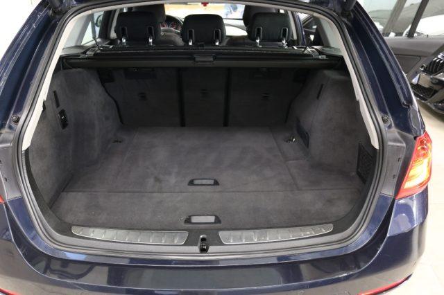 BMW 320 d Touring Business aut.