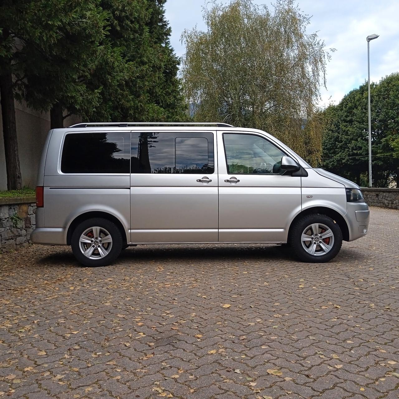 Volkswagen Transporter Caravelle 2.0 TDI 140CV PL Comfortline