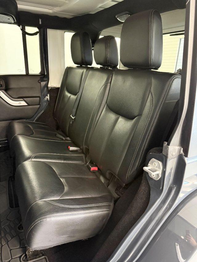 JEEP Wrangler Unlimited 2.8 CRD DPF Sahara Auto E6 "IVA ESPOSTA"