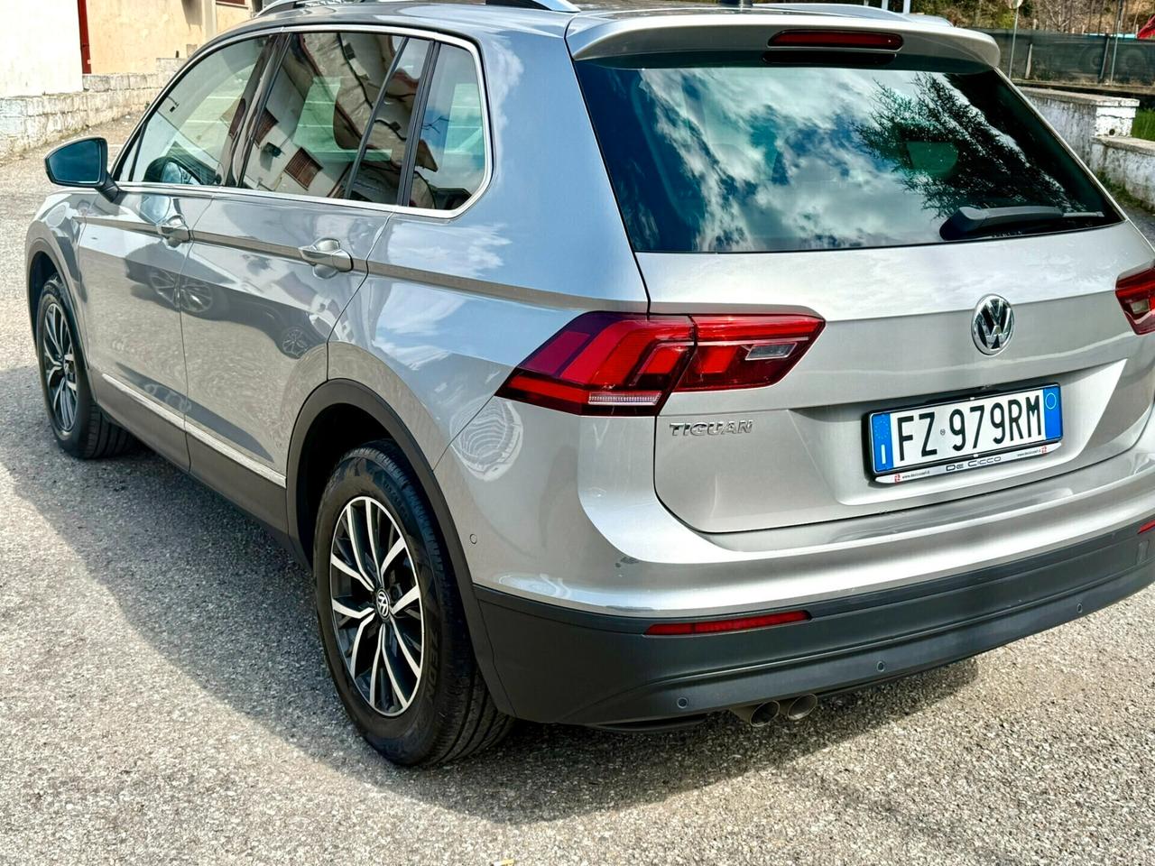 Volkswagen Tiguan 2.0 TDI SCR DSG Sport BlueMotion Technology