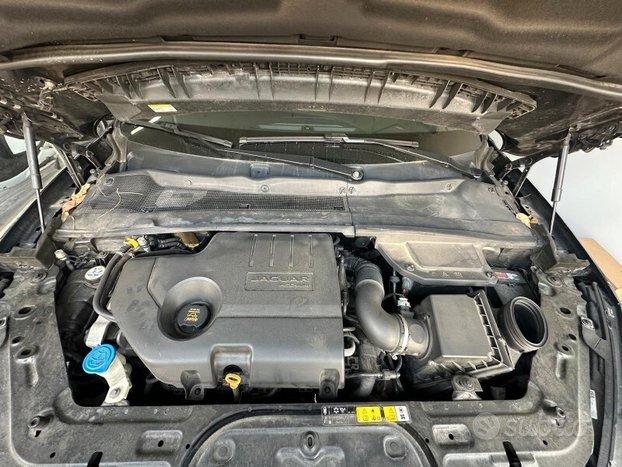 JAGUAR E-Pace (X540) E-Pace 2.0D 150 CV A...