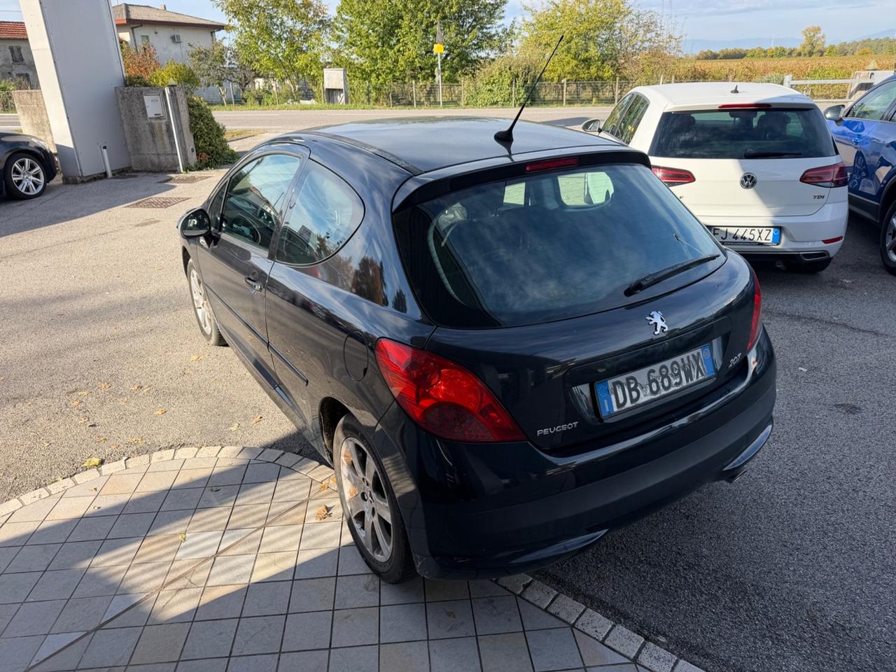 Peugeot 207 1.6 Benzina Neopatentati