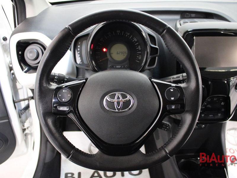 Toyota Aygo Aygo 1.0 VVT-i 69 CV 5 porte x-play