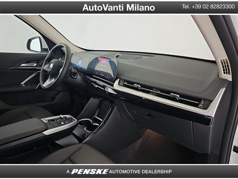 BMW iX1 eDrive 20 X-Line