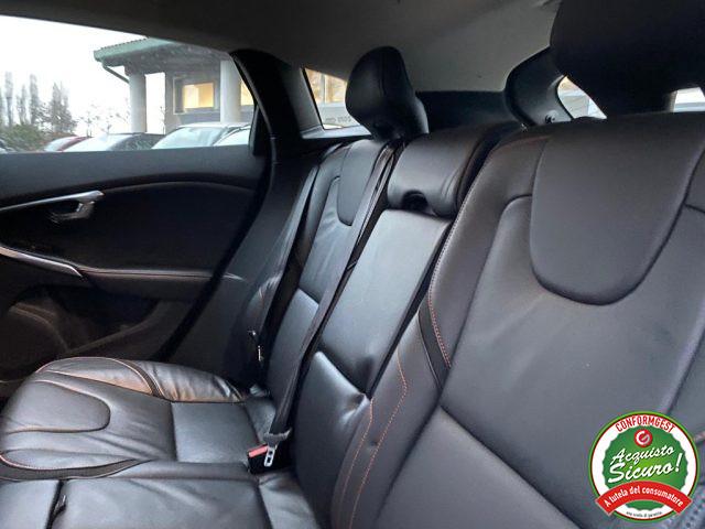 VOLVO V40 D2 'eco' Momentum