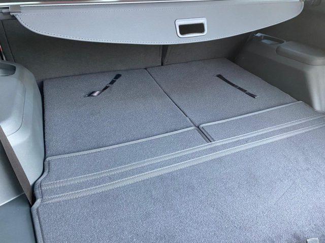 DFSK Glory 600 Glory 600 1.5 177cv AT 7 posti Interni Pelle rossa