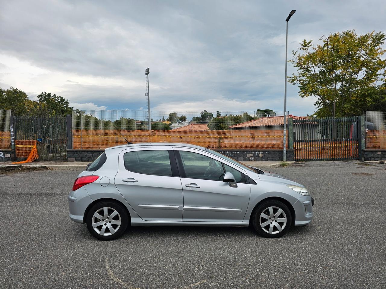 Peugeot 308 1.6 8V HDi 112CV 5p. Business
