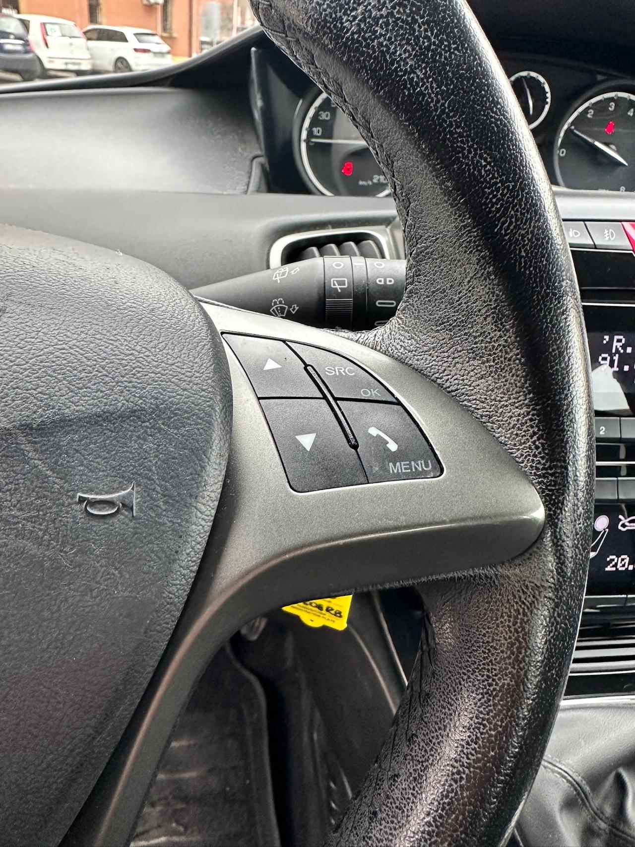 Lancia Ypsilon 0.9 TwinAir 85 CV 5 porte Metano Ecochic Gold