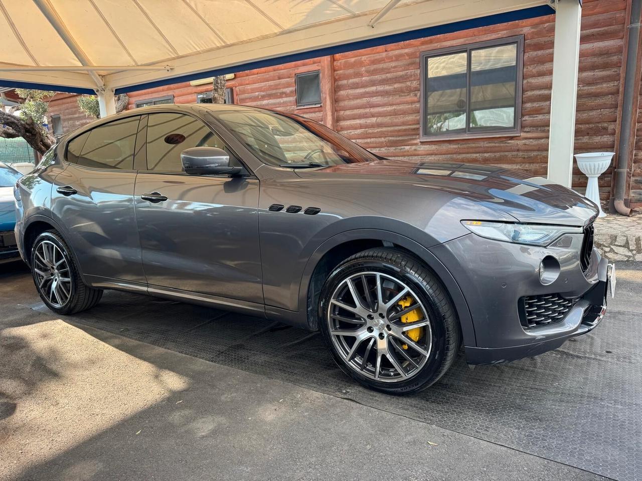 Maserati Levante V6 Diesel 275 CV AWD