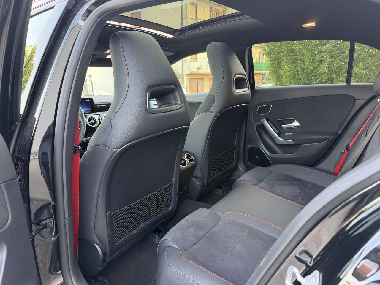 Mercedes-Benz A 35 AMG A AMG 35 4matic auto