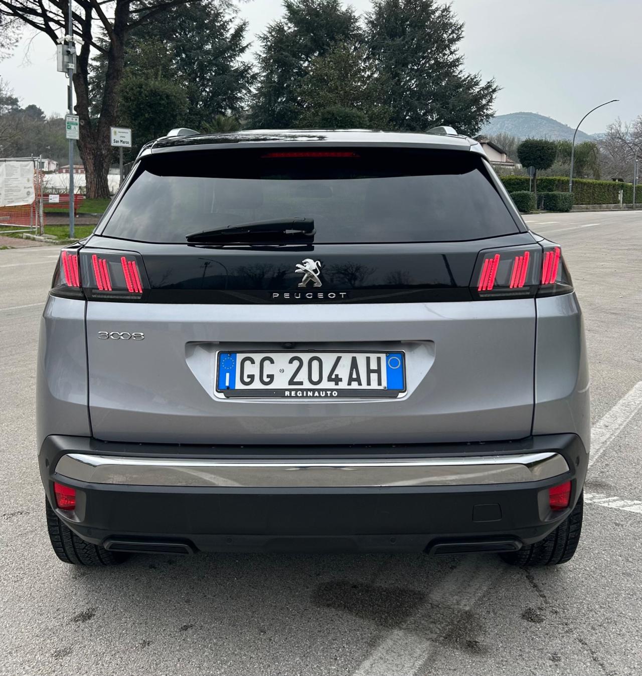 Peugeot 3008 BlueHDi 130 EAT8 Allure Pack