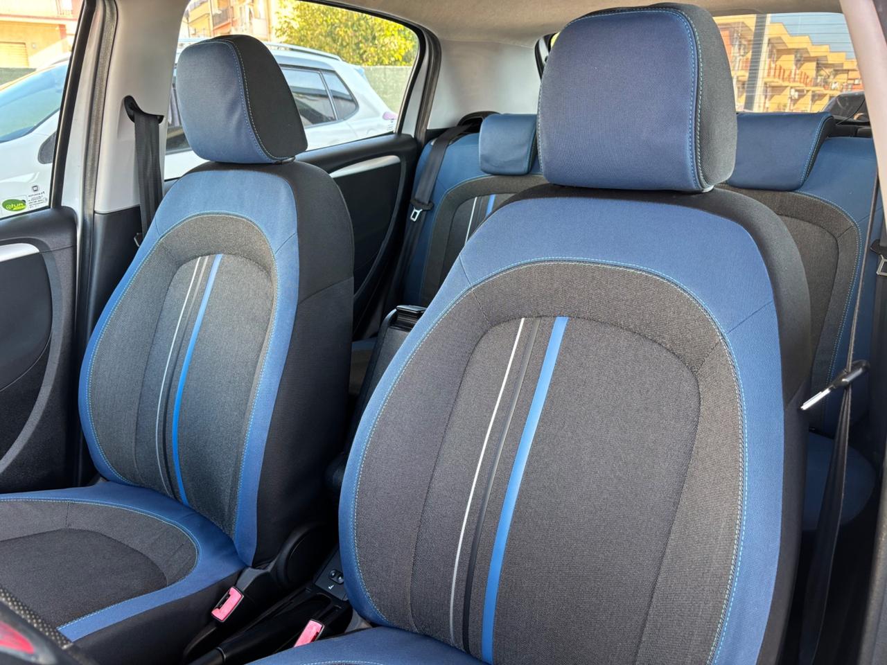 Fiat Punto 1.3 MJT II 75 CV 5 porte Virgin Radio