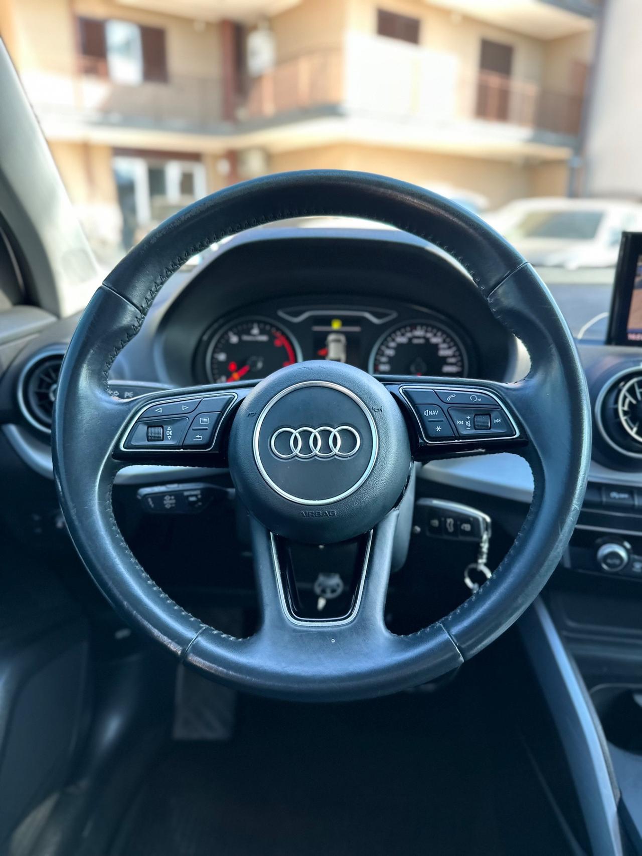Audi Q2 30 TDI Business