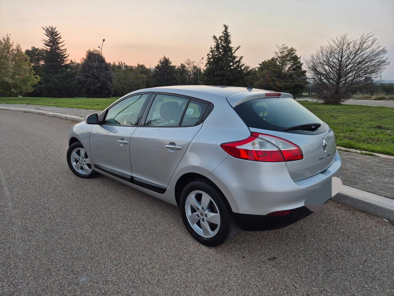 Renault Megane Mégane 1.5 dci diesel 110cv 2012